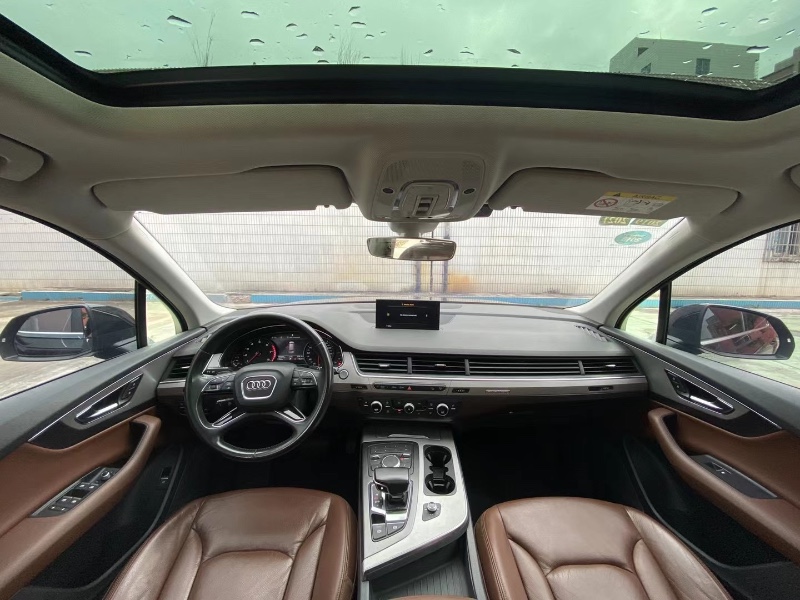 广州17年奥迪Q76