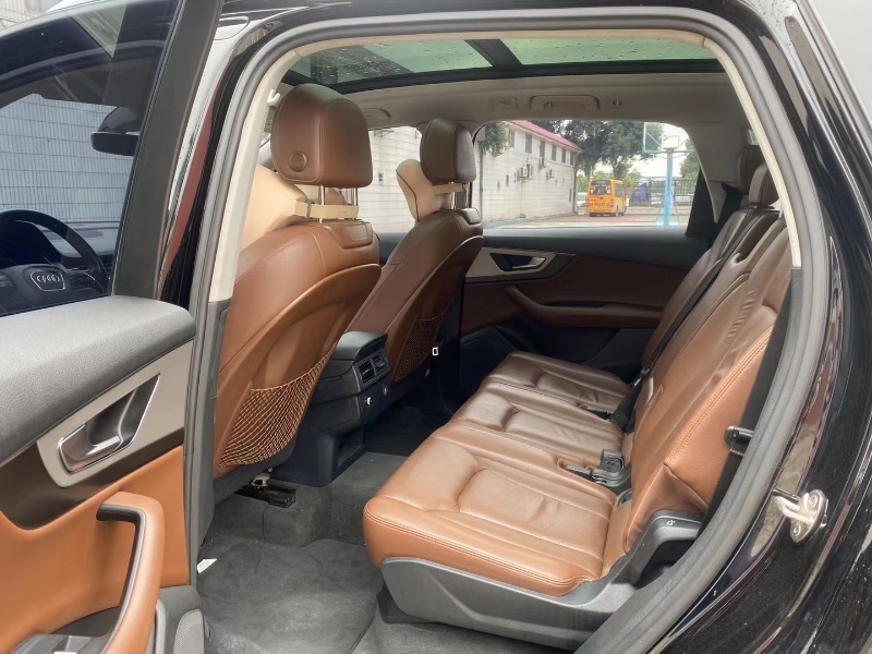 广州17年奥迪Q79