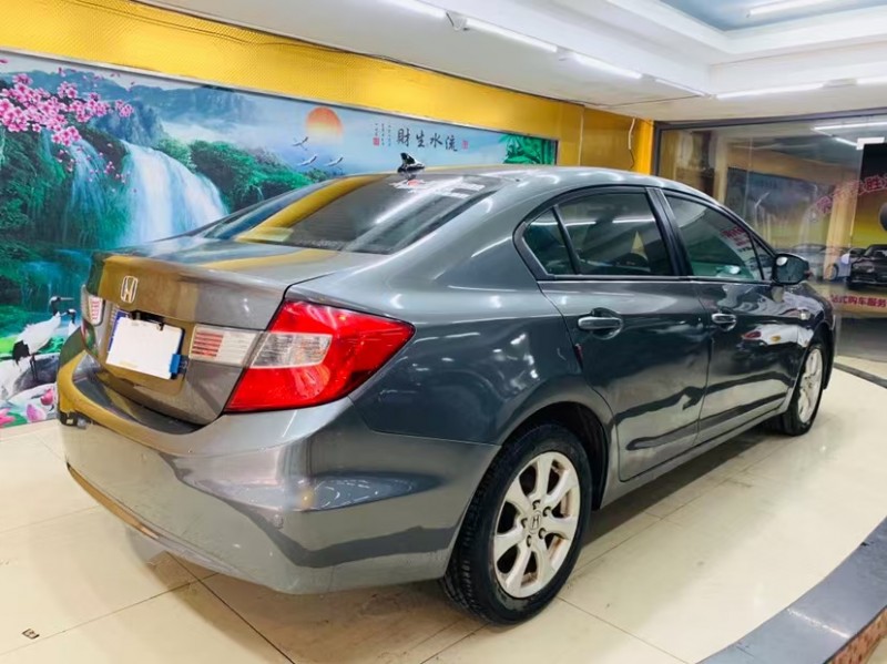 东莞11年本田思域4