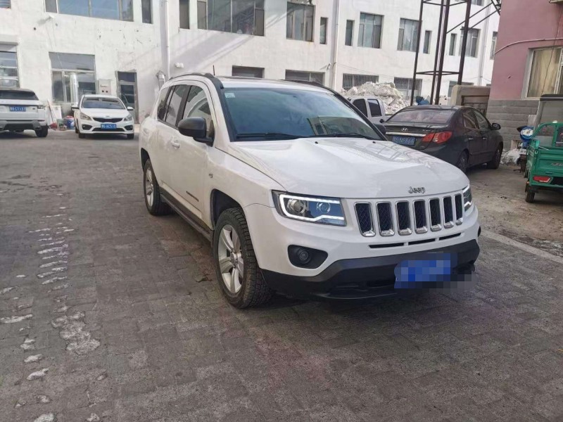 呼和浩特13年Jeep指南者6