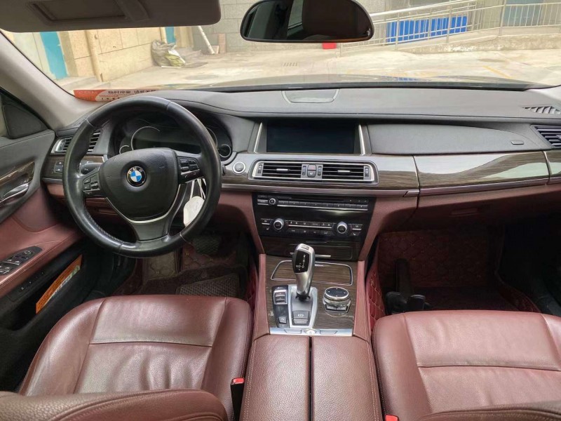 保定14年宝马7系5