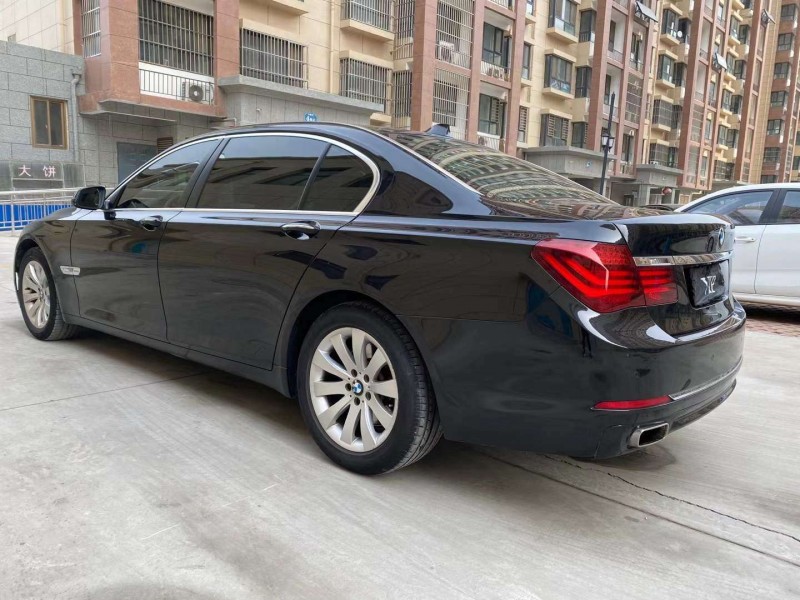 保定14年宝马7系8