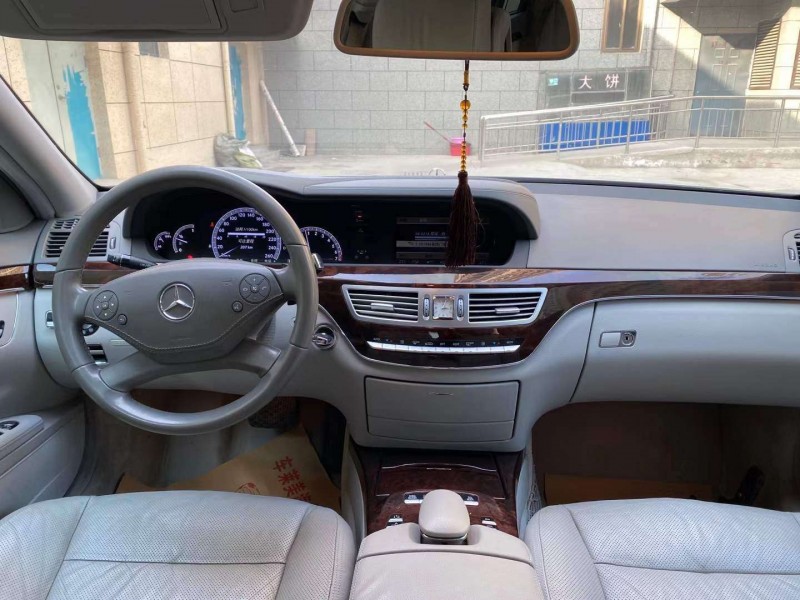 保定11年奔驰S5