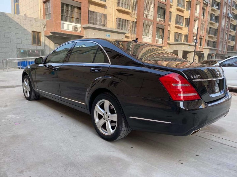 保定11年奔驰S9