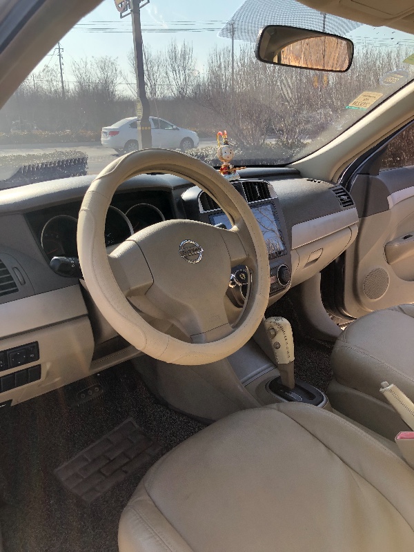 枣庄14年日产轩逸3