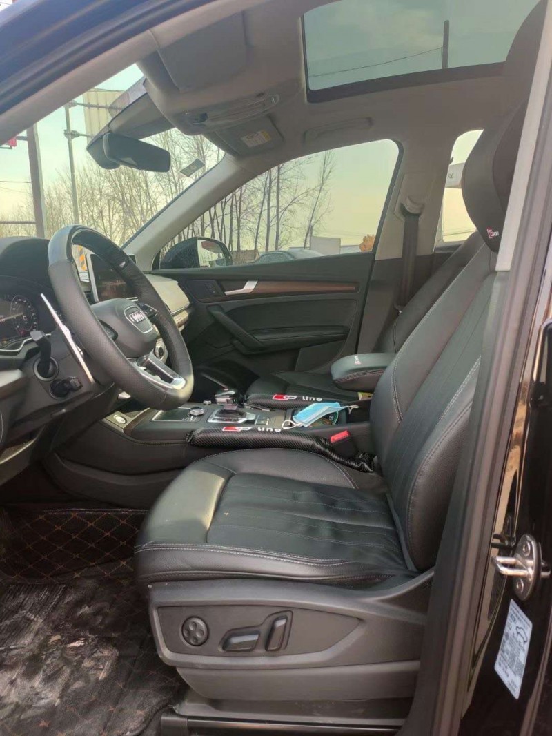 济宁20年奥迪Q56