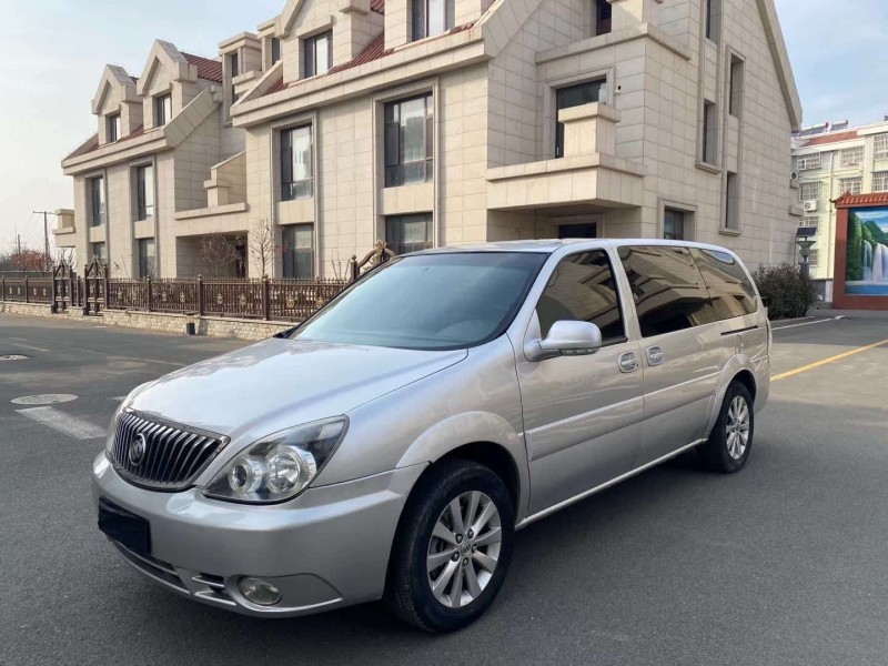 青岛11年别克GL83