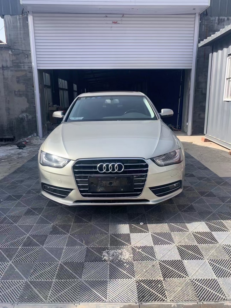 青岛16年奥迪A4L1