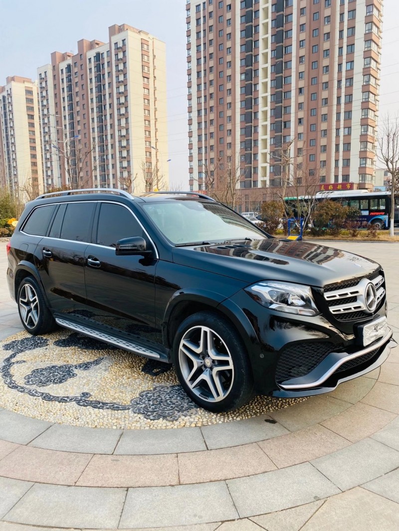 青岛17年奔驰GLS3