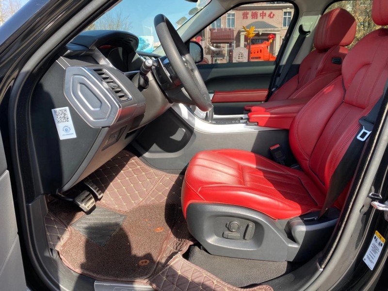 青岛17年路虎揽胜运动9