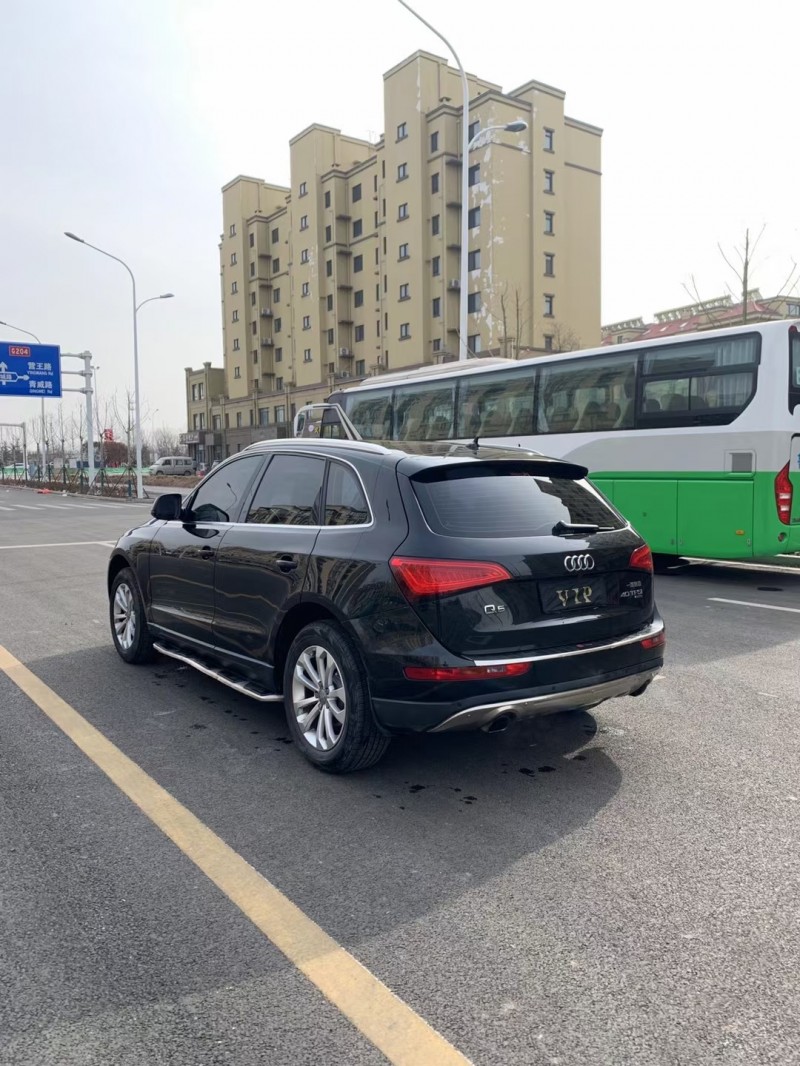 青岛14年奥迪Q57