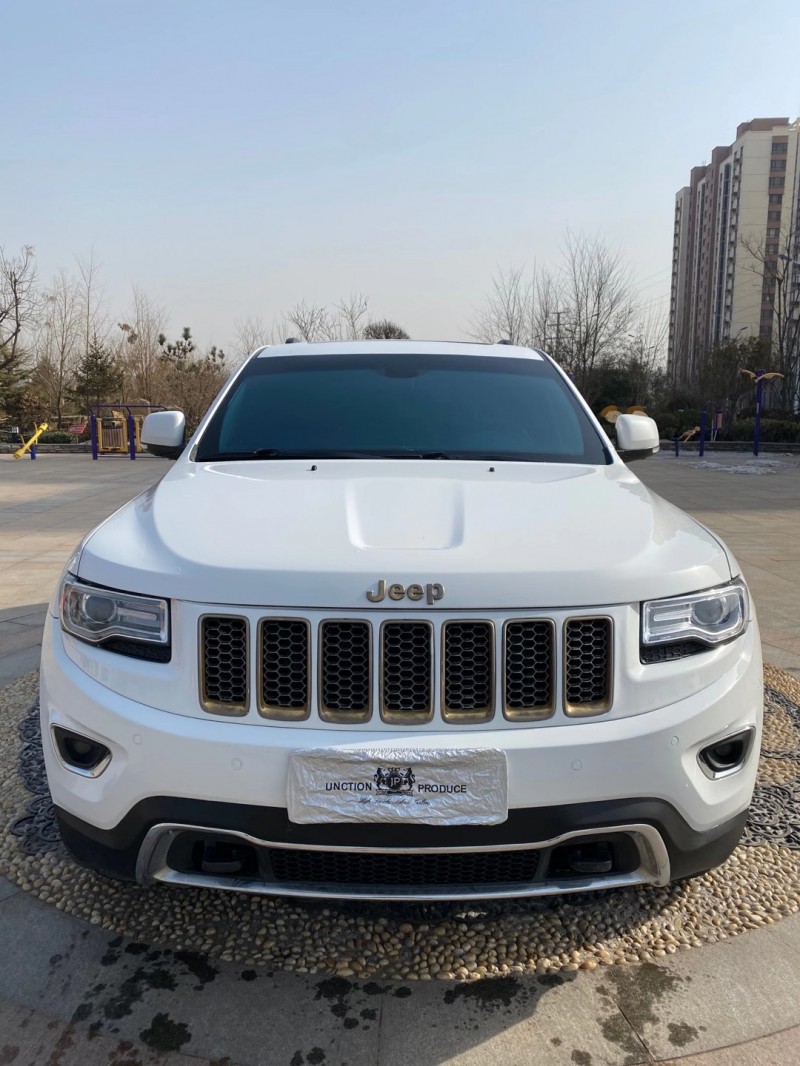 青島14年Jeep大切諾基1