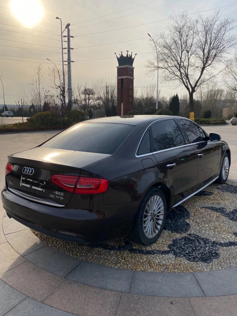 青岛16年奥迪A4L5