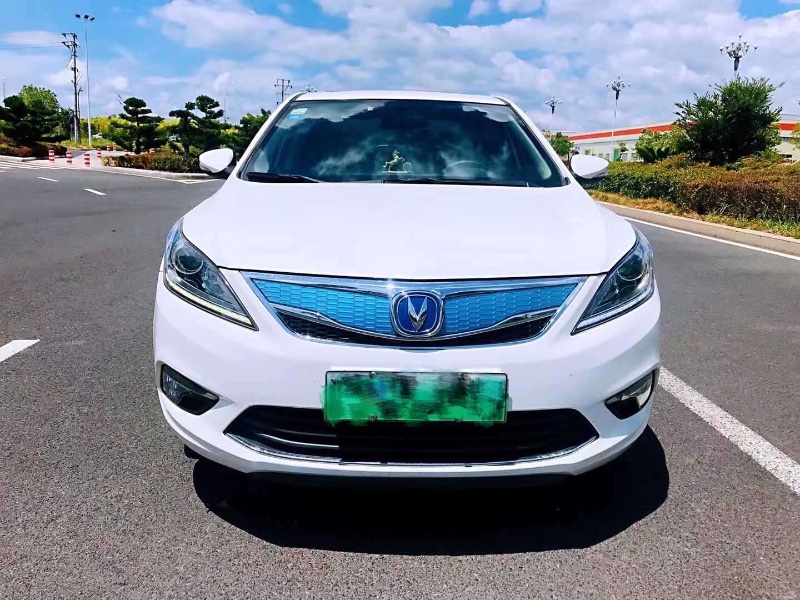廈門18年長安汽車逸動新能源1