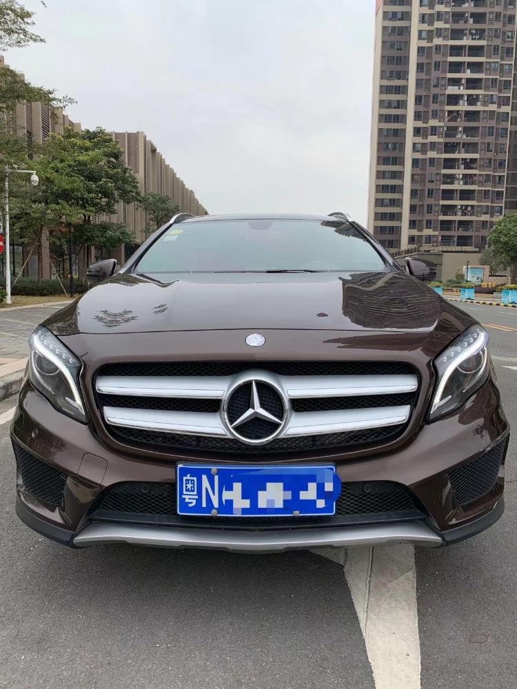 广州16年奔驰CLA1