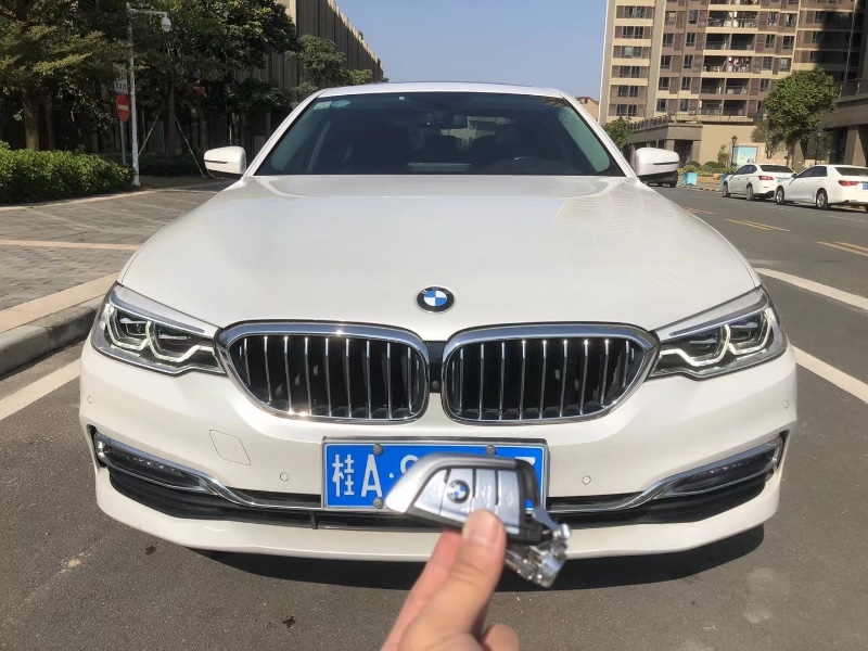广州18年宝马5系9