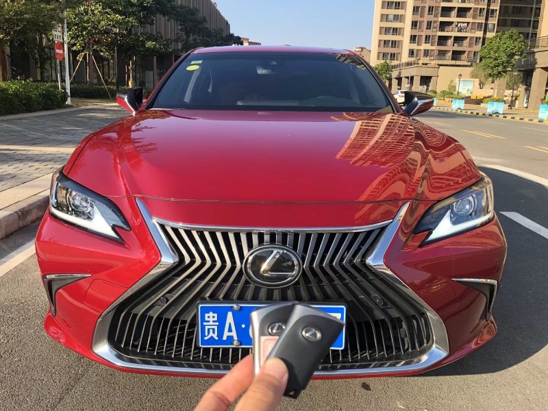 广州18年雷克萨斯ES1
