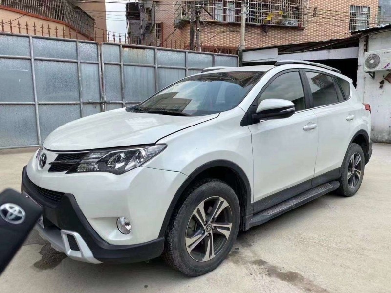 長沙14年豐田RAV42