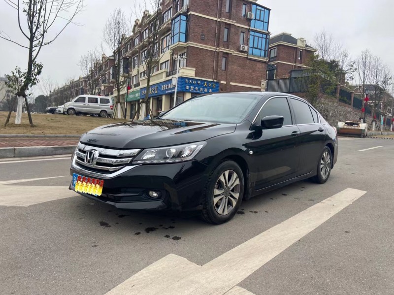 东莞15年本田雅阁3