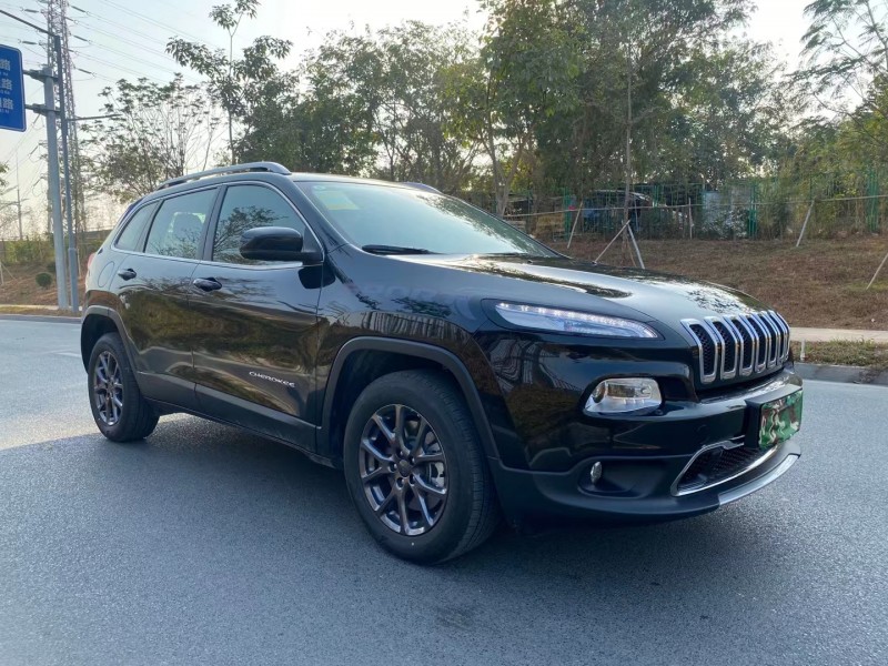 東莞21年Jeep自由光2