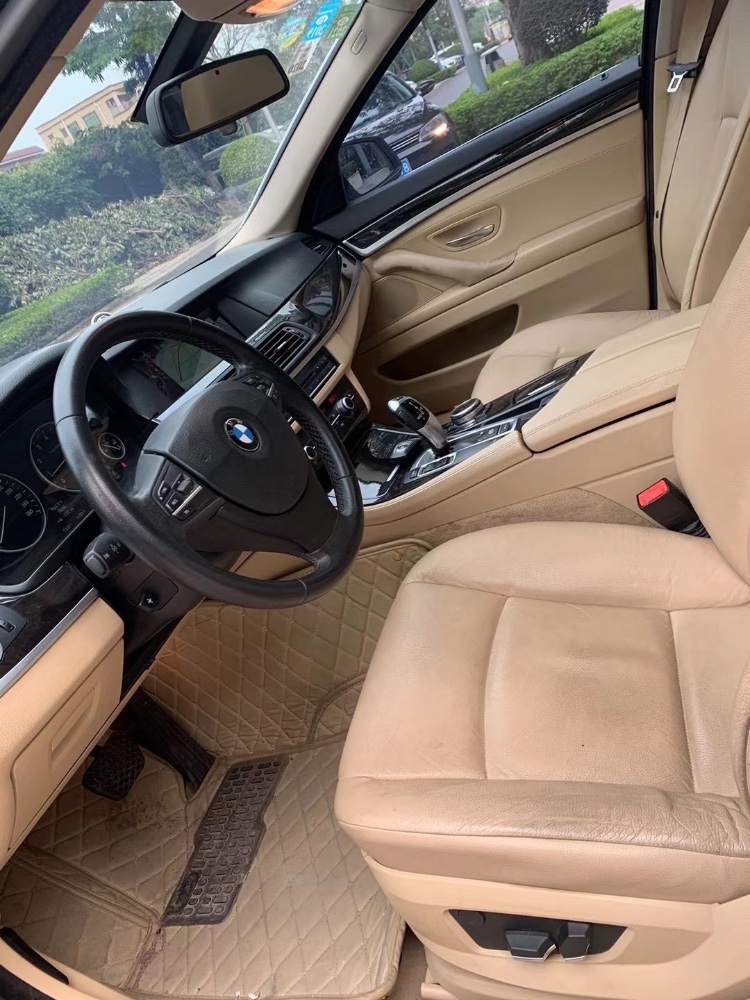 中山13年宝马5系4