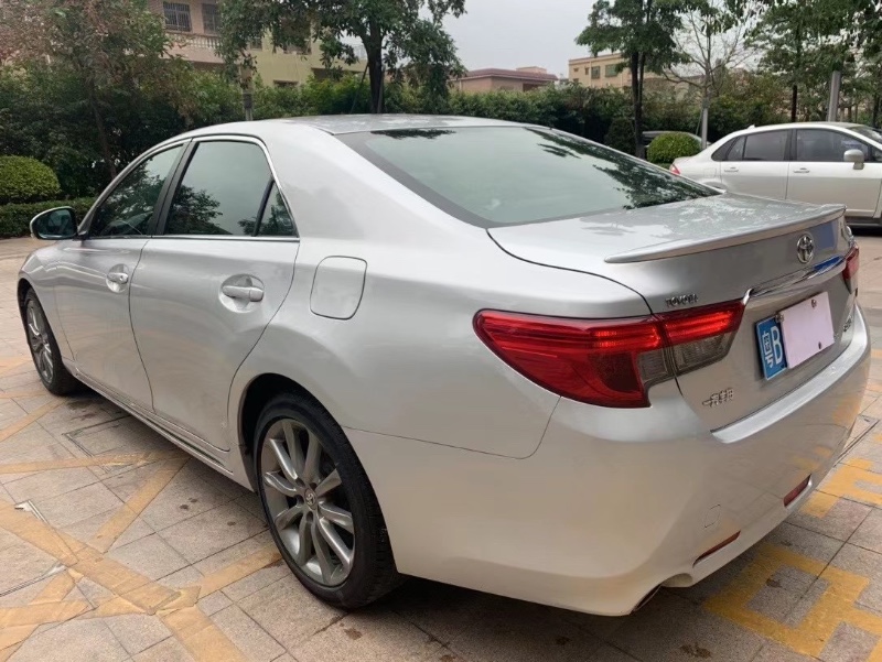 中山14年丰田锐志4