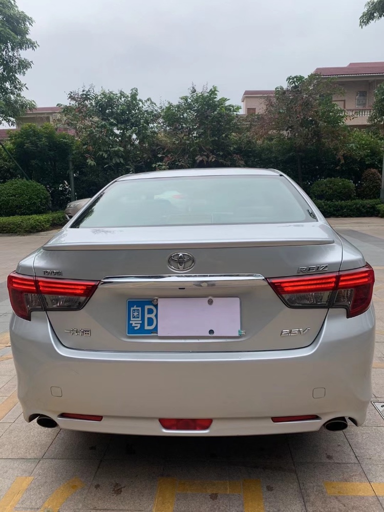 中山14年丰田锐志3