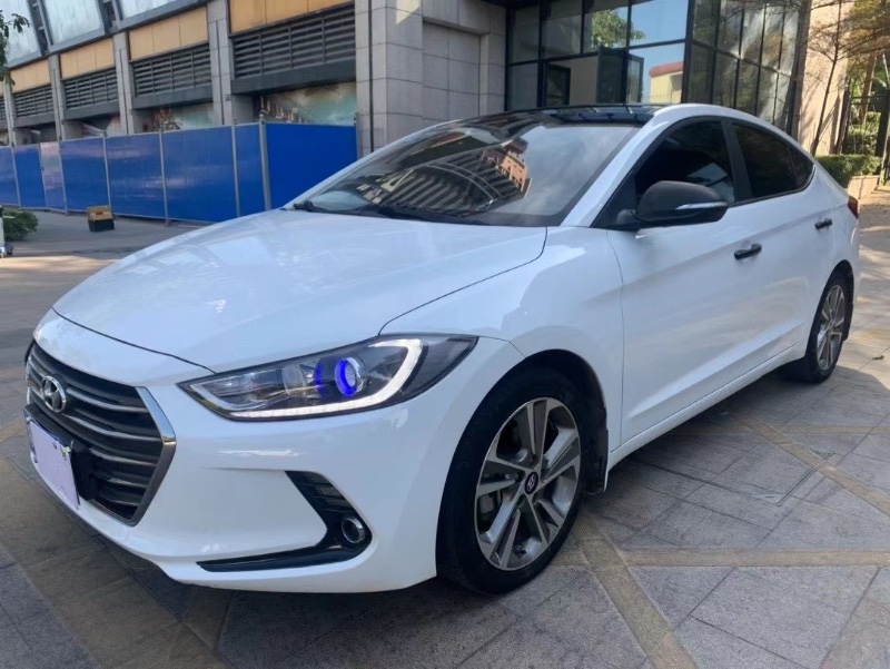 中山17年现代领动2