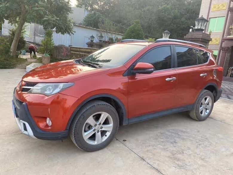 江门13年丰田RAV42