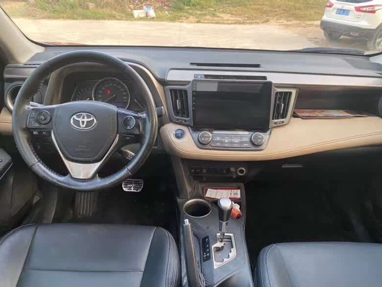江门13年丰田RAV45