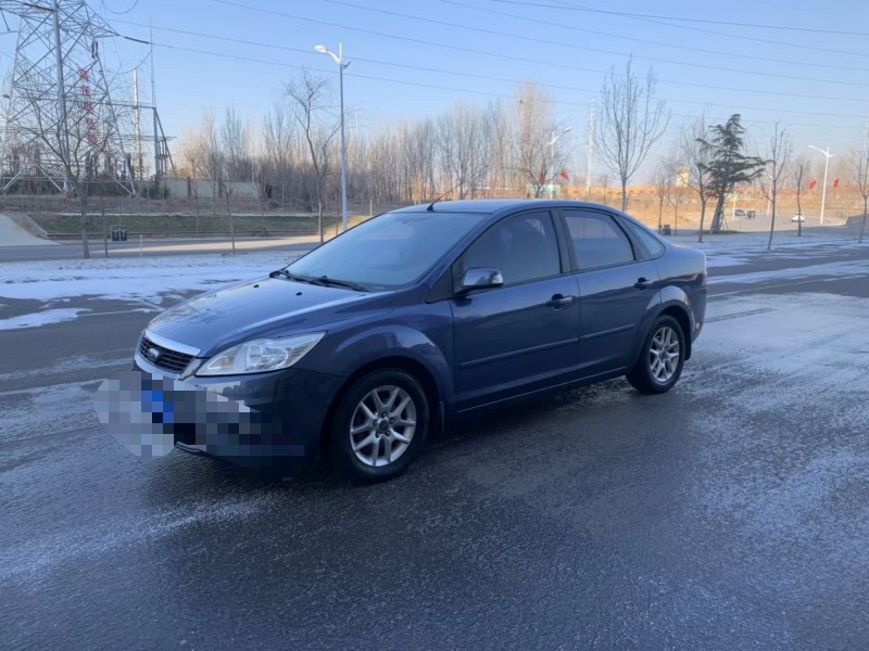 济宁09年福特福克斯2