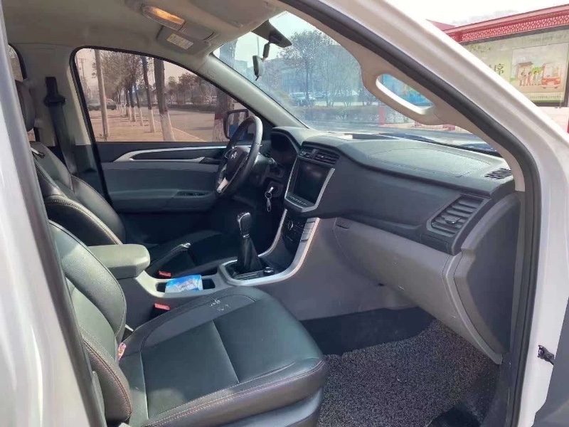 烟台18年大通伊思坦纳5