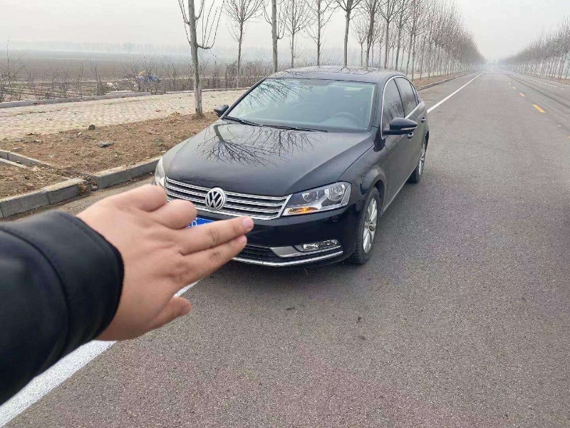 济南16年大众迈腾2