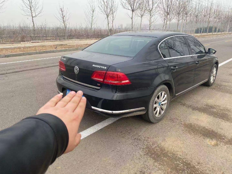 济南16年大众迈腾3