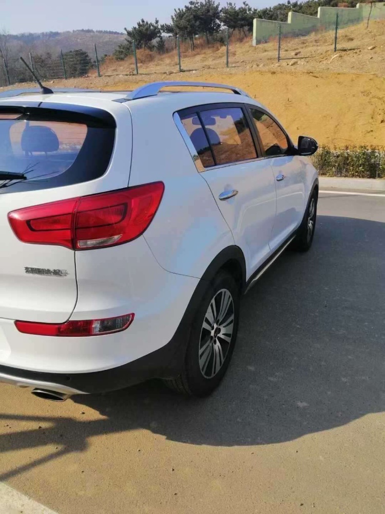 济南15年起亚智跑7