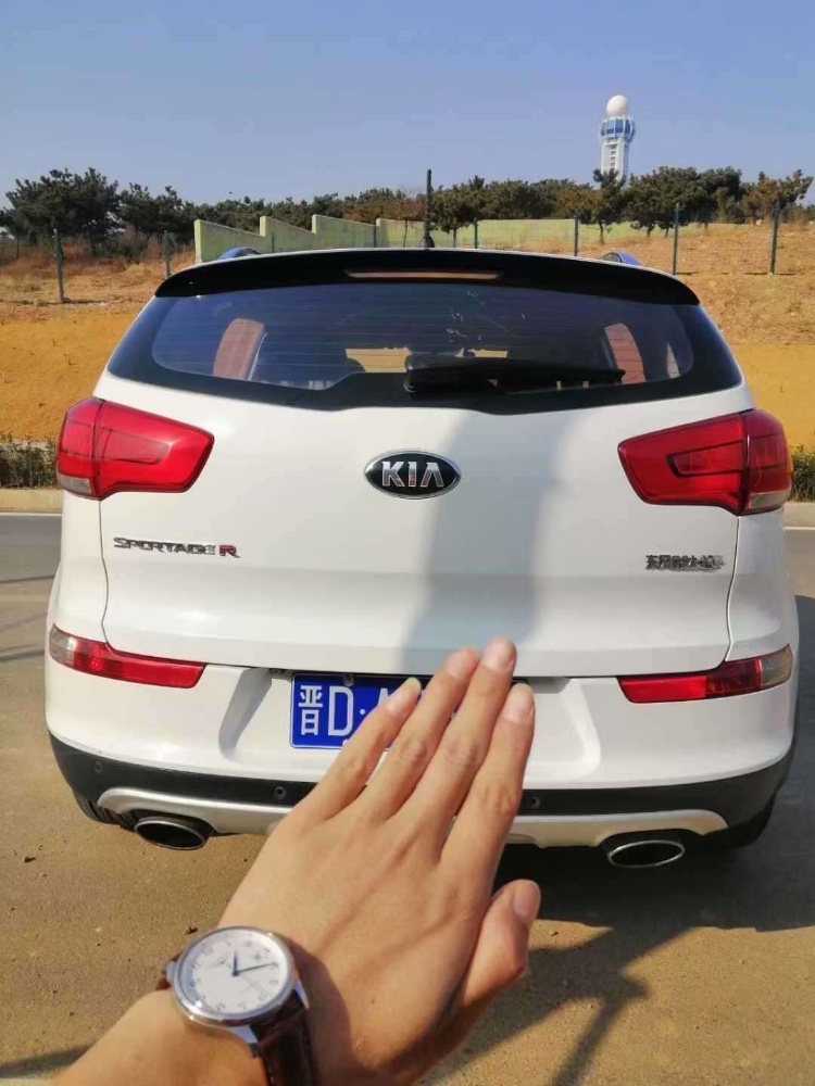 济南15年起亚智跑8