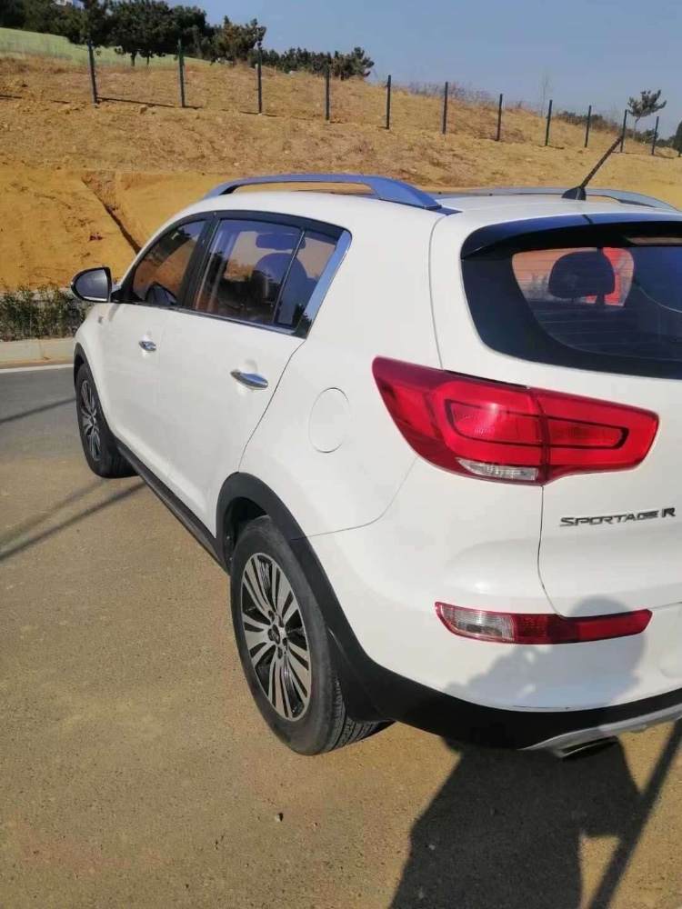 济南15年起亚智跑9