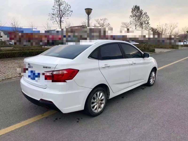 潍坊15年长安汽车悦翔V78