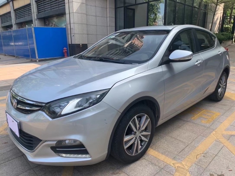 中山16年长安汽车逸动5