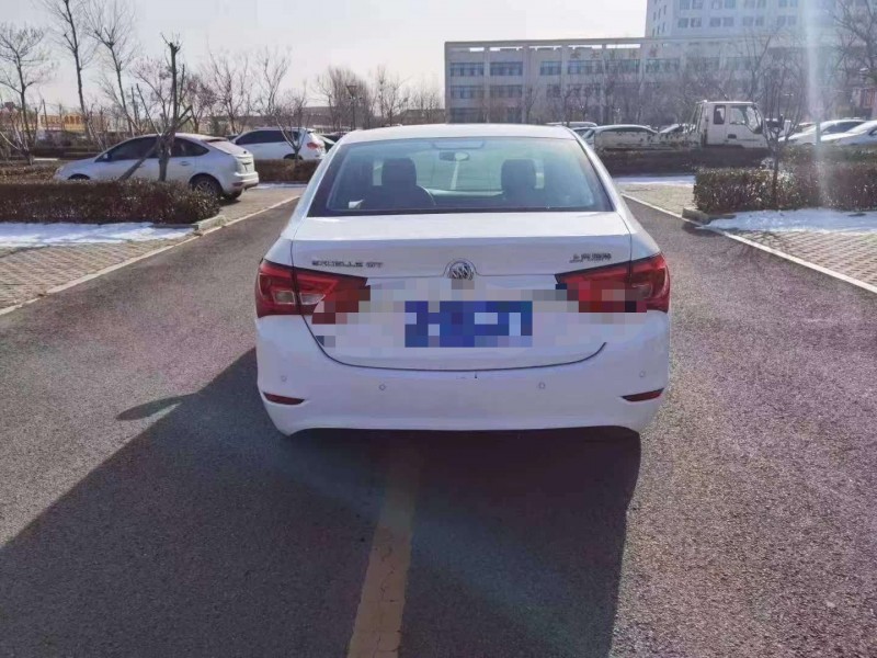 潍坊16年别克英朗9