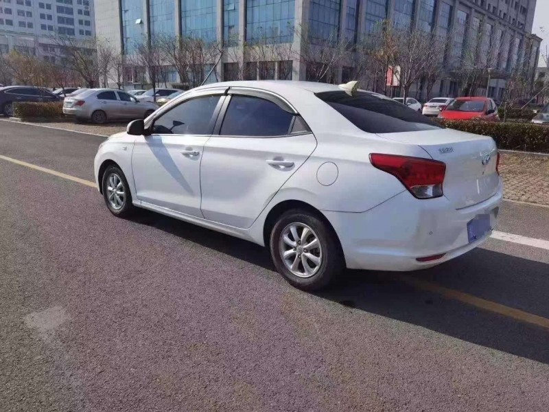 潍坊18年现代瑞纳7