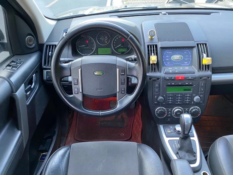 中山10年路虎神行者25