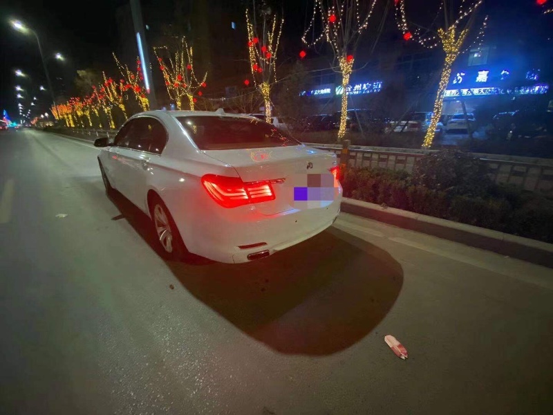 济南10年宝马7系8