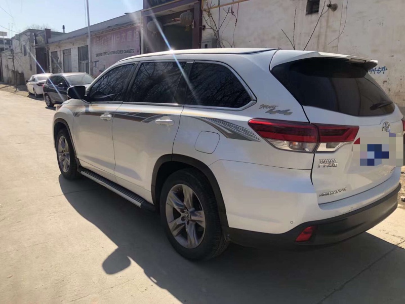 保定18年丰田汉兰达6