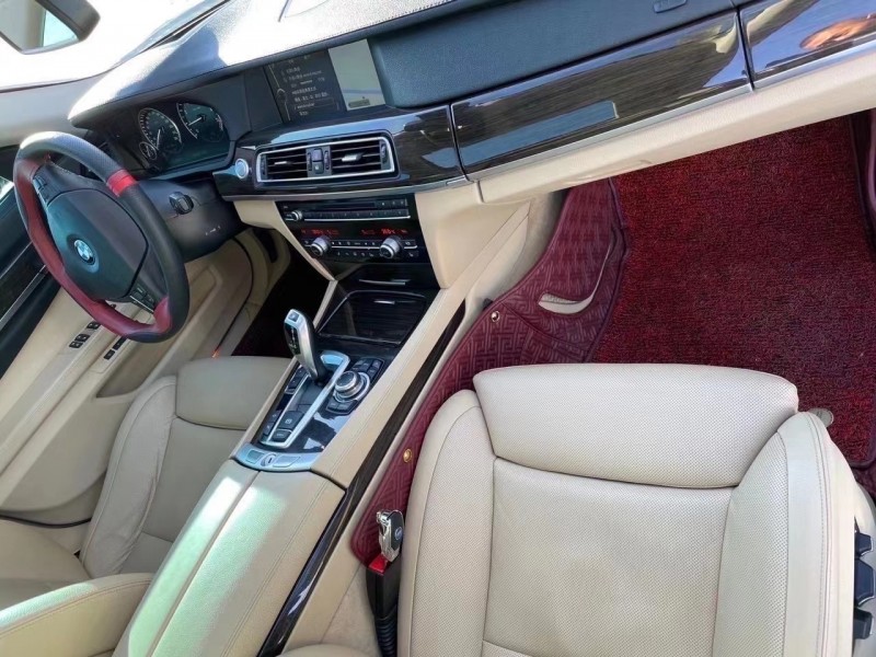 北京09年宝马7系7