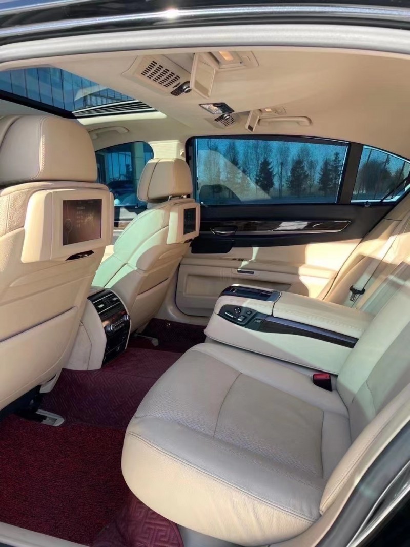 北京09年宝马7系9