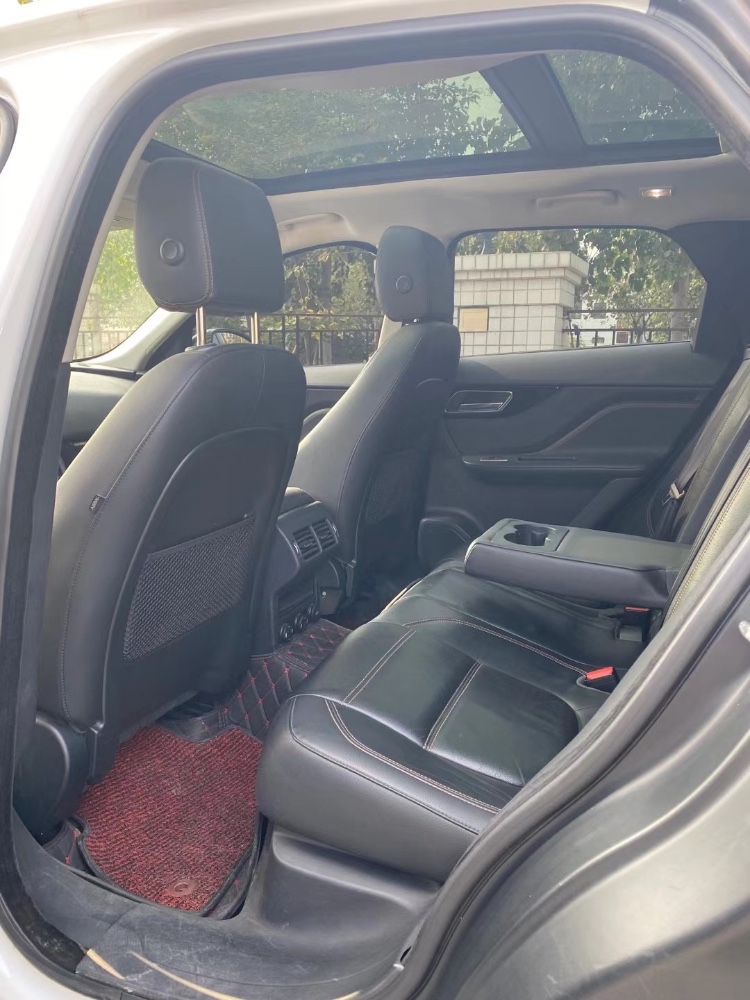 中山17年捷豹F-PACE4