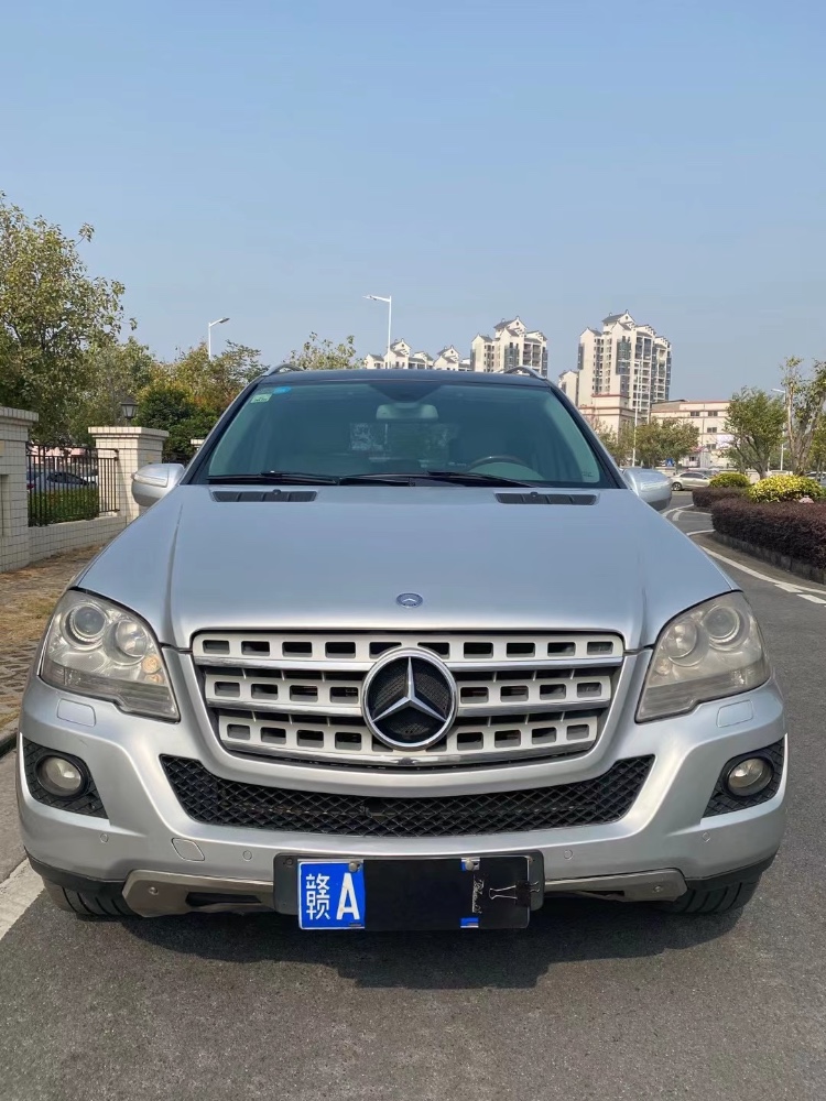 中山09年奔驰ML1