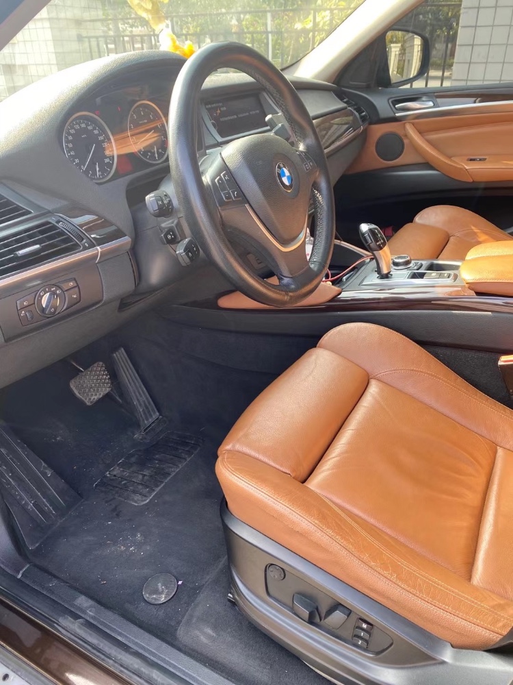 中山14年宝马X65