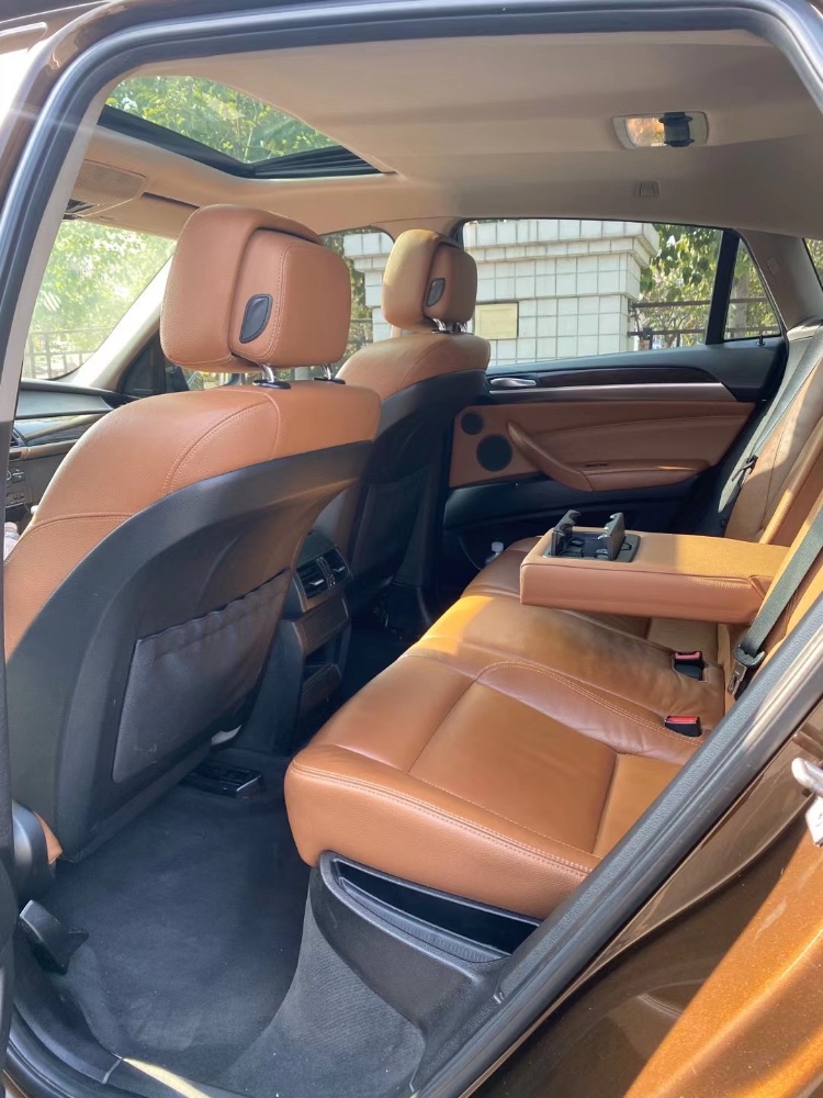 中山14年宝马X66